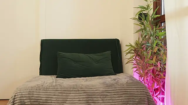 Snapshot of Luna_Riva chatting on November 2025 10:16:01 AM Luna Riva online show from November 2025 10:16:01 AM