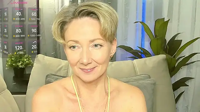 AkexandraFix online show from October 2025 12:53:02 PM