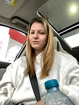 MaryHiggins online show from October 2025 09:28:01 AM