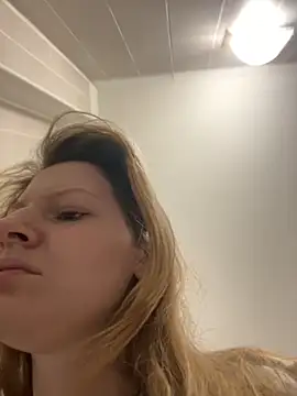 MaryHiggins online show from November 2025 09:59:01 AM