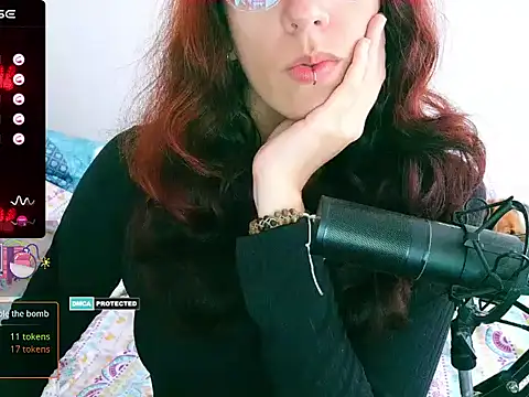 thecherry Paulette online show from October 2025 02:10:01 PM