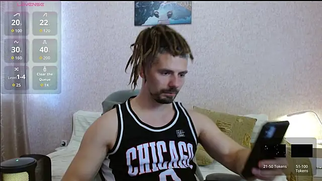 Snapshot of Aestheticguy101 chatting on July 2026 10:32:01 AM Aestheticguy101 online show from July 2026 10:32:01 AM
