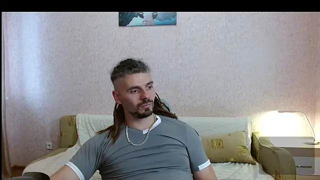 Snapshot of Aestheticguy101 chatting on July 2026 01:18:02 PM Aestheticguy101 online show from July 2026 01:18:02 PM