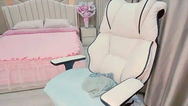 Snapshot of Girl__Funny chatting on January 2025 02:24:02 PM Girl  Funny online show from January 2025 02:24:02 PM