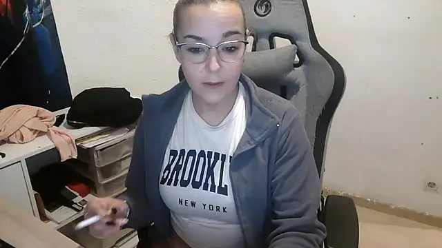 Snapshot of bekka__ chatting on February 2026 08:27:02 PM bekka online show from February 2026 08:27:02 PM