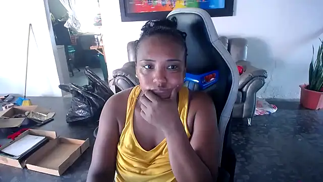 Snapshot of marysol83 chatting on October 2025 08:30:01 PM marysol83 online show from October 2025 08:30:01 PM