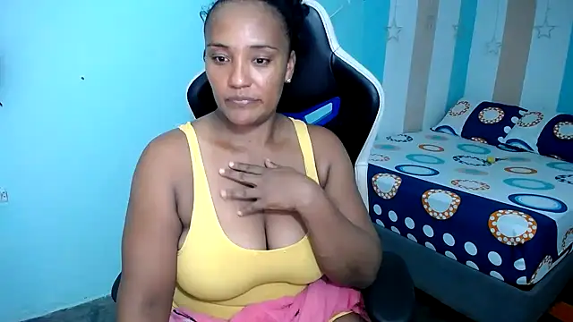 Snapshot of marysol83 chatting on November 2025 02:55:02 AM marysol83 online show from November 2025 02:55:02 AM