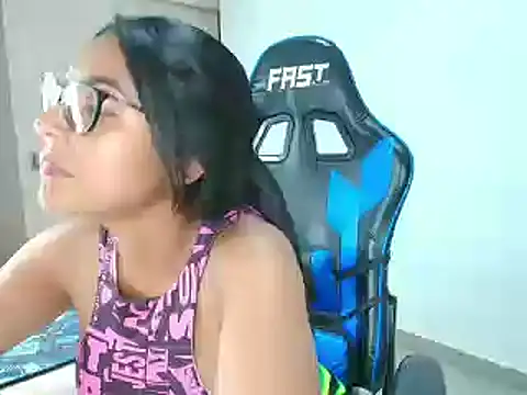 sophiax-x online show from January 2025 12:31:01 AM