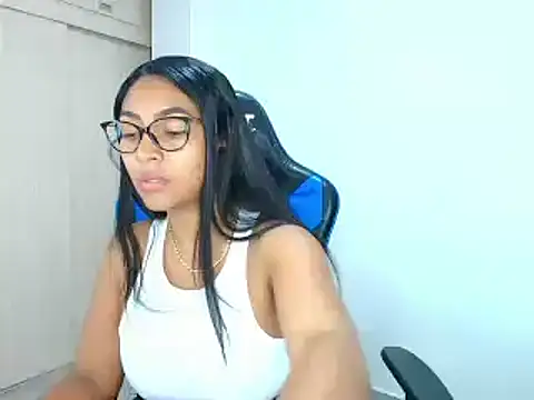 sophiax-x online show from January 2025 12:07:02 PM