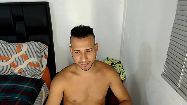 thommerxxx online show from February 2025 11:59:02 PM