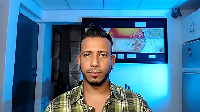 thommerxxx online show from December 2025 03:49:02 AM