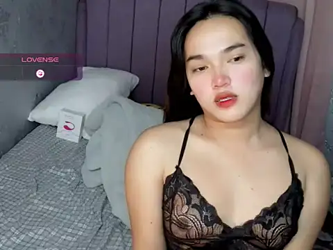 Snapshot of MoaningKylie chatting on March 2026 04:03:01 AM MoaningKylie online show from March 2026 04:03:01 AM