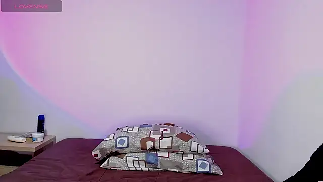 Abby Saenz01 online show from February 2025 01:00:01 AM