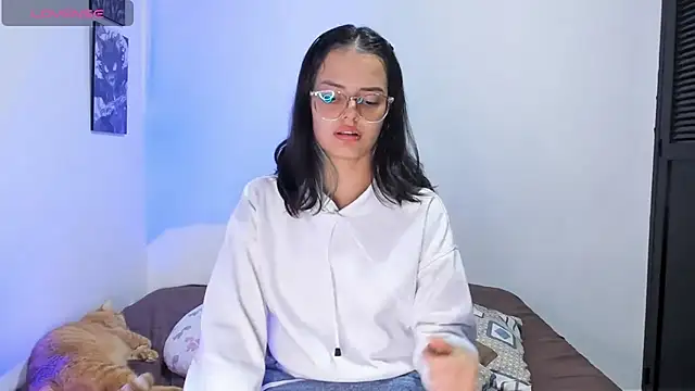 Abby Saenz01 online show from September 2025 09:42:02 PM