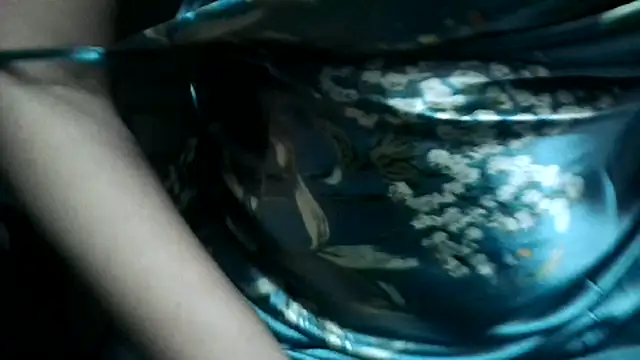 Nora NRI online show from November 2025 09:35:02 PM