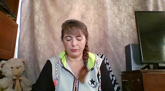 Snapshot of CathySuns chatting on February 2025 09:57:02 AM CathySuns online show from February 2025 09:57:02 AM