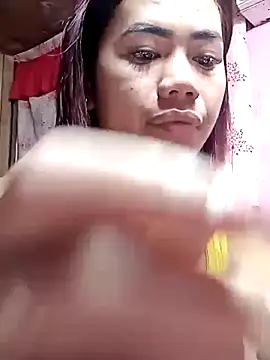 Snapshot of Cutie_body11 chatting on May 2026 12:19:02 AM Cutie body11 online show from May 2026 12:19:02 AM