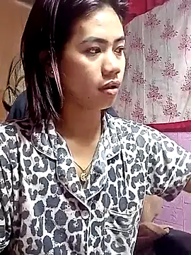 Snapshot of Cutie_body11 chatting on May 2026 07:56:02 AM Cutie body11 online show from May 2026 07:56:02 AM