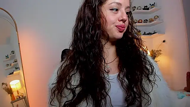 Cassandra Caiin online show from December 2025 08:19:01 AM