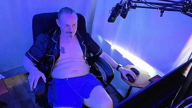 Snapshot of Richy__Rich_ chatting on April 2026 11:40:01 PM Richy Rich online show from April 2026 11:40:01 PM
