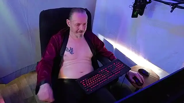 Snapshot of Richy__Rich_ chatting on May 2026 11:35:01 PM Richy Rich online show from May 2026 11:35:01 PM
