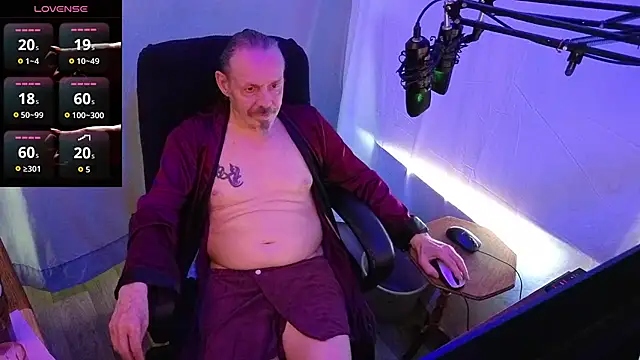 Snapshot of Richy__Rich_ chatting on June 2026 11:38:02 PM Richy Rich online show from June 2026 11:38:02 PM