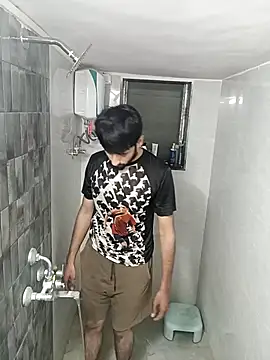 SimplyKarthik09 online show from November 2025 04:08:01 PM