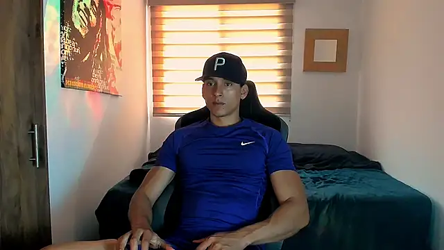 Snapshot of Liam_V chatting on January 2025 03:39:02 PM Liam V online show from January 2025 03:39:02 PM