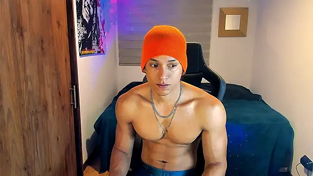 Snapshot of Liam_V chatting on February 2025 10:37:02 AM Liam V online show from February 2025 10:37:02 AM