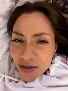 SamyJones9 online show from September 2025 12:23:02 AM