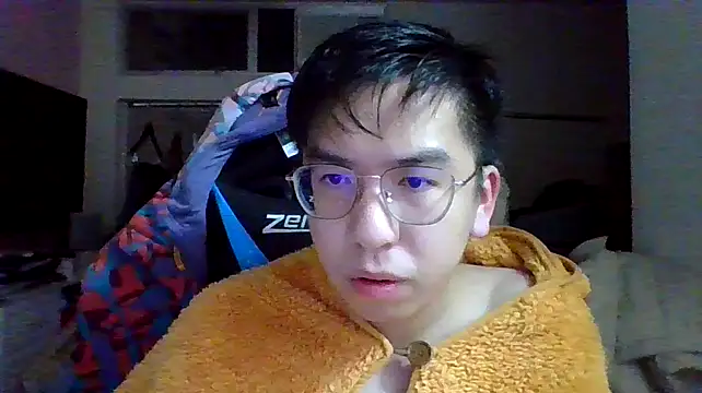 Snapshot of charlie_xdd chatting on February 2025 12:06:02 PM charlie xdd online show from February 2025 12:06:02 PM