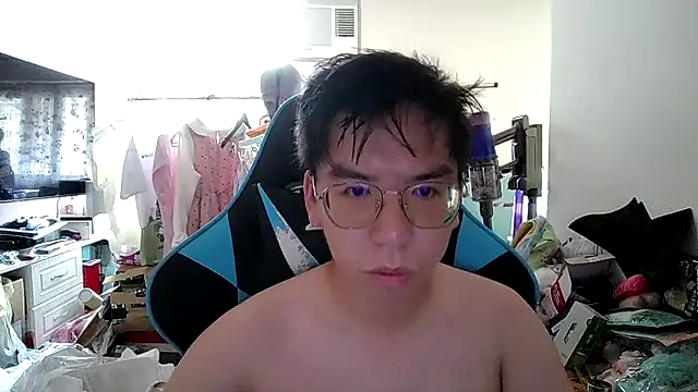 Snapshot of charlie_xdd chatting on April 2026 07:00:01 AM charlie xdd online show from April 2026 07:00:01 AM