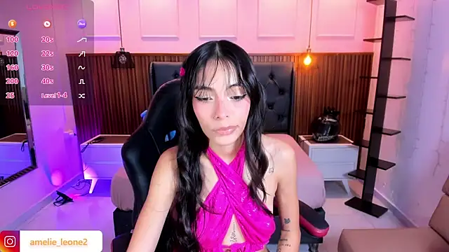 Snapshot of AMELIELEONE chatting on September 2025 12:37:01 PM AMELIELEONE online show from September 2025 12:37:01 PM