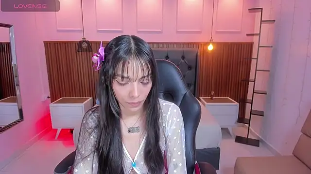 Snapshot of AMELIELEONE chatting on September 2025 11:48:01 AM AMELIELEONE online show from September 2025 11:48:01 AM