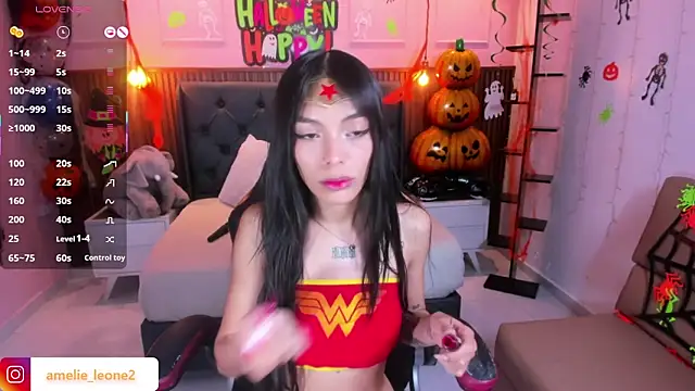 Snapshot of AMELIELEONE chatting on October 2025 01:12:02 PM AMELIELEONE online show from October 2025 01:12:02 PM