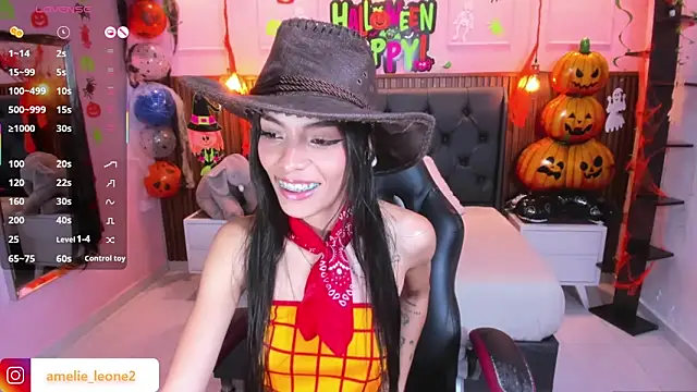 Snapshot of AMELIELEONE chatting on October 2025 01:01:02 PM AMELIELEONE online show from October 2025 01:01:02 PM