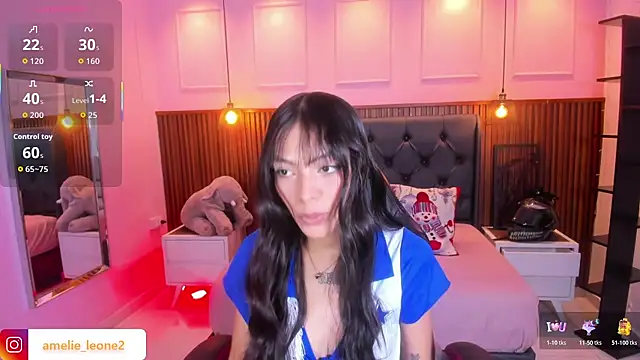 Snapshot of AMELIELEONE chatting on November 2025 12:34:01 PM AMELIELEONE online show from November 2025 12:34:01 PM