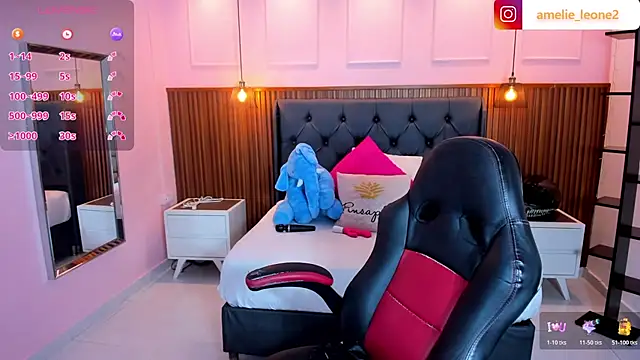 AMELIELEONE online show from February 2026 01:51:01 PM