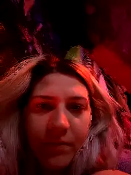 Snapshot of ScarletCallings420 chatting on February 2025 02:18:01 PM ScarletCallings420 online show from February 2025 02:18:01 PM