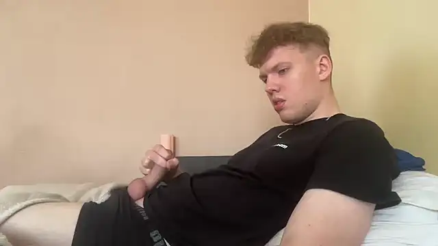 sexybooii6968 online show from June 2026 01:06:02 PM