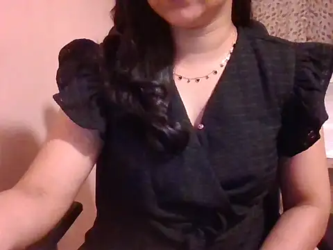 Pinky 4 online show from March 2026 06:03:01 PM