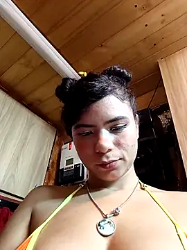 Snapshot of Simone_Miller chatting on February 2025 10:00:02 PM Simone Miller online show from February 2025 10:00:02 PM