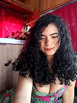 Snapshot of Simone_Miller chatting on February 2025 08:14:02 PM Simone Miller online show from February 2025 08:14:02 PM