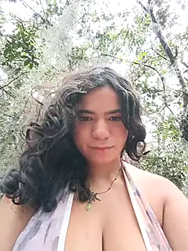 Snapshot of Simone_Miller chatting on September 2025 03:50:01 PM Simone Miller online show from September 2025 03:50:01 PM