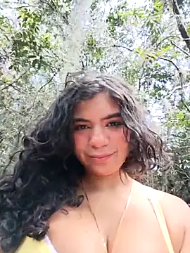 Snapshot of Simone_Miller chatting on October 2025 03:41:01 PM Simone Miller online show from October 2025 03:41:01 PM