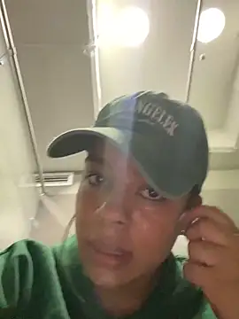 trianawhite online show from February 2025 06:21:01 PM