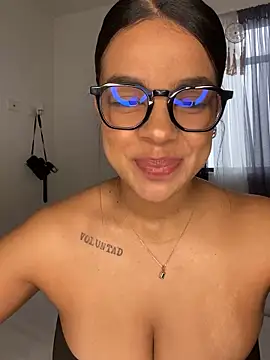 trianawhite online show from March 2025 02:45:01 PM