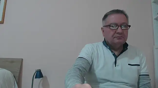 Snapshot of YOU6me chatting on January 2025 03:57:02 PM YOU6me online show from January 2025 03:57:02 PM