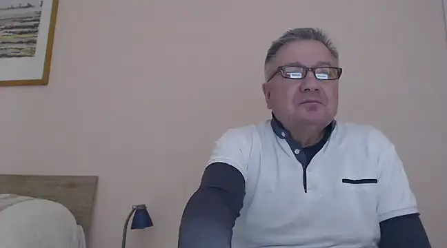 Snapshot of YOU6me chatting on January 2025 03:22:01 PM YOU6me online show from January 2025 03:22:01 PM