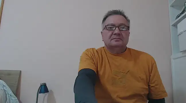 Snapshot of YOU6me chatting on January 2025 02:49:01 PM YOU6me online show from January 2025 02:49:01 PM